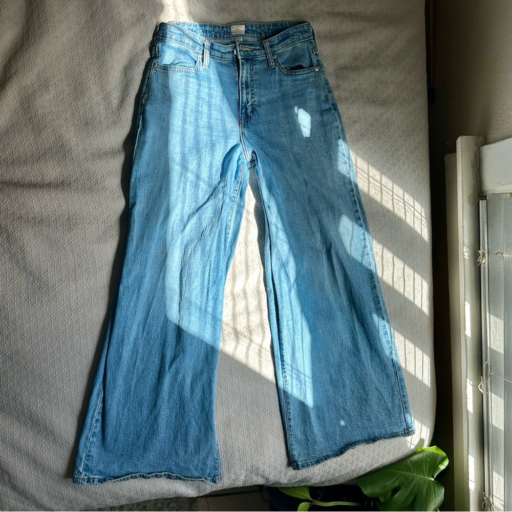 Super Wide Leg Mid-Rise Blue Jeans
